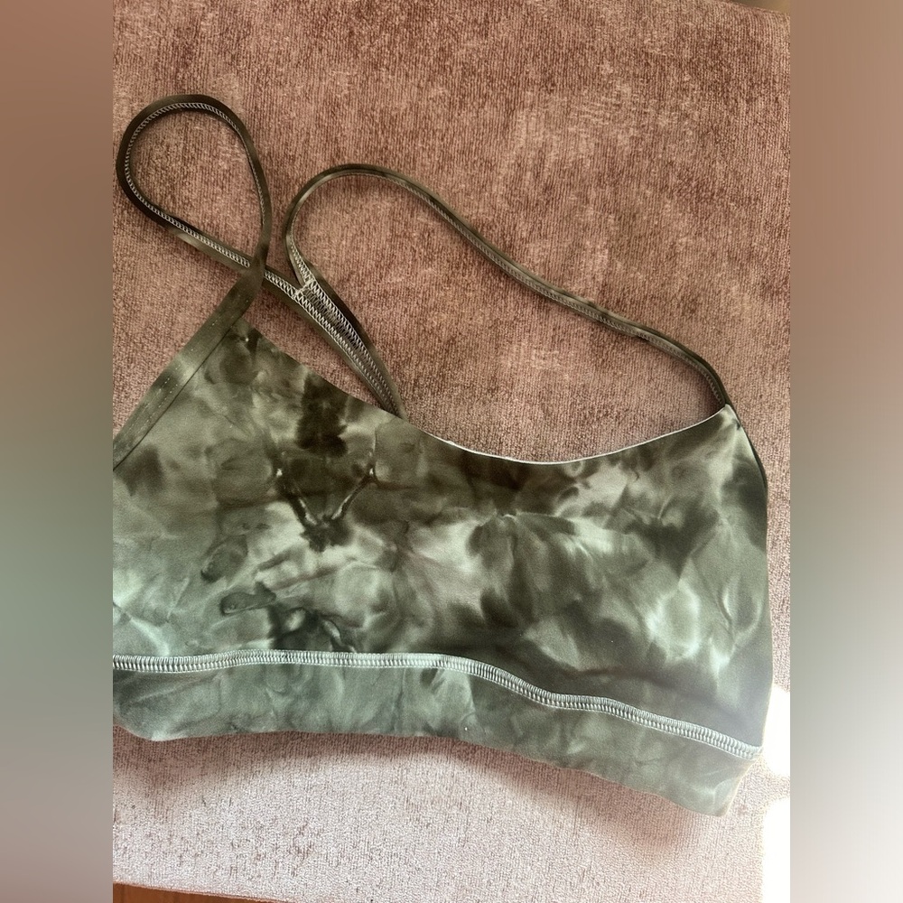 Lululemon Flow Y Bra Nulu Light Support, A–C Cup